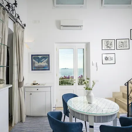 Apartment House In Positano Near Sandy Beach